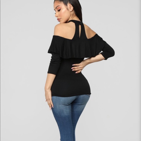 Off shoulder too - Picture 3 of 5